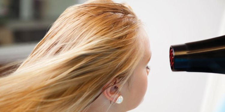 头皮痛而且脱发严重是怎么回事,头皮红起皮伴有脱发