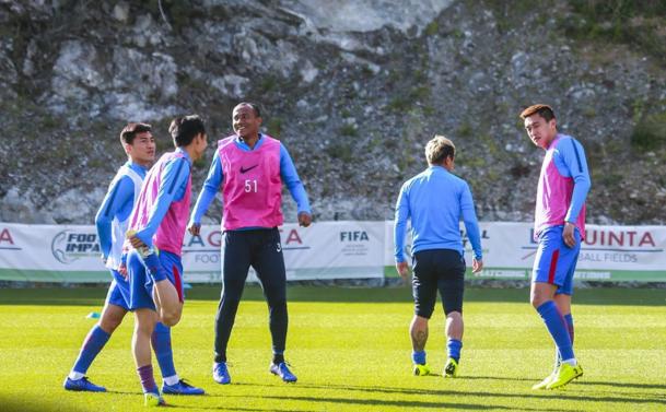 为给归化球员让位,根宝基地的混血悍将枯坐板凳,曾获名帅赏识