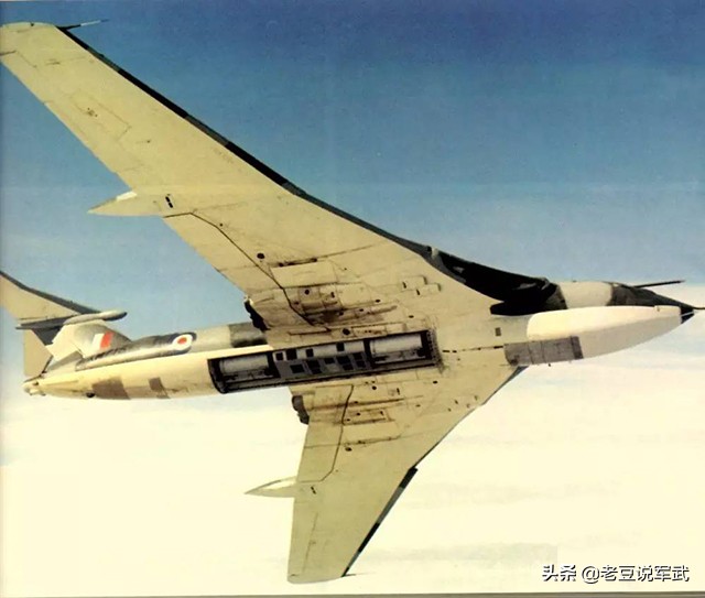 3v轰炸机哪个最强,英国3v3