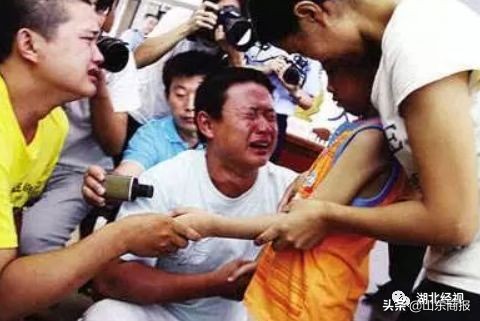 眼球被挖的人后续,眼球被挖了还能医吗