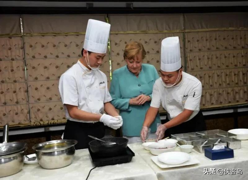 默克尔海边照,侠客岛照片