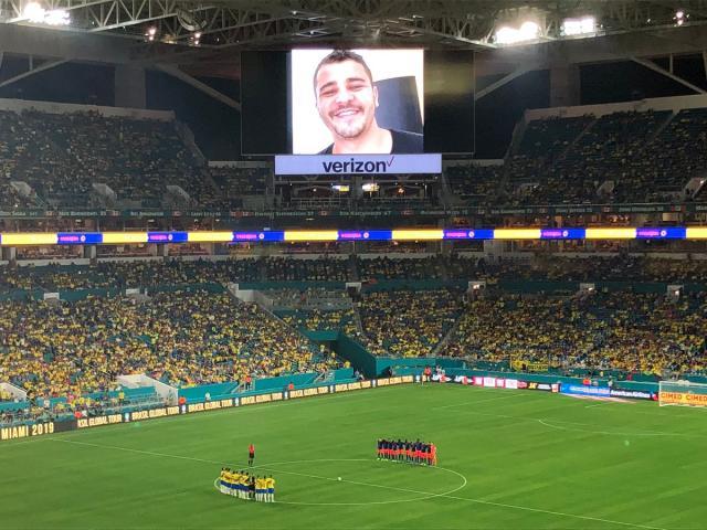 内马尔回归巴西第三轮,时隔3年内马尔任意球再次破门