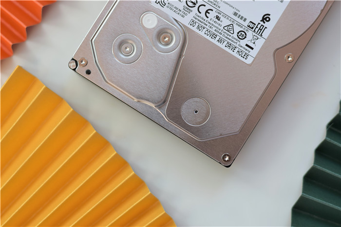 东芝机械硬盘p300和acs200,东芝p300机械硬盘1t是几个磁头