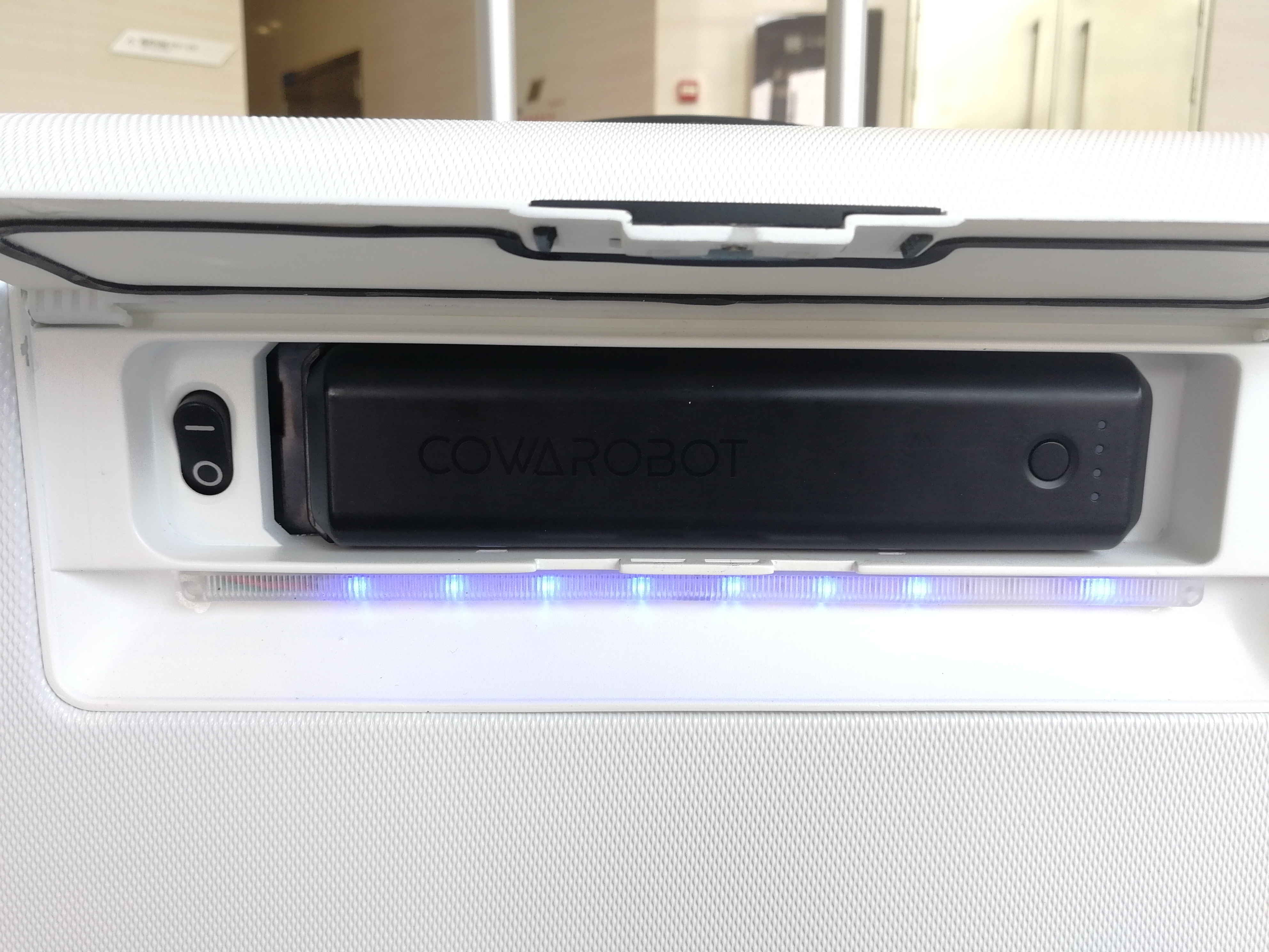 双十一爆款来袭！小米众筹自动跟随行李箱，上海重庆：敢来试试？