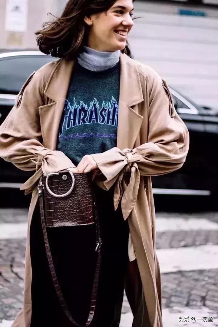 高领卫衣穿搭,高领潮服卫衣