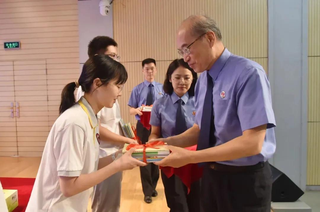 民法典每日一典完整版青少年,用好法律