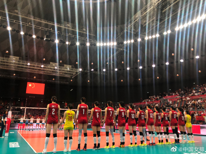 郎平哭了冠军背后的心酸泪水,郎平哭了爱徒魏秋月