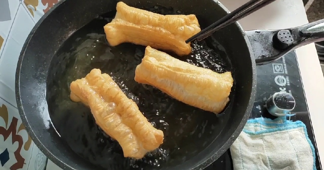 油条怎么做会更酥脆,油条怎么蓬松酥脆