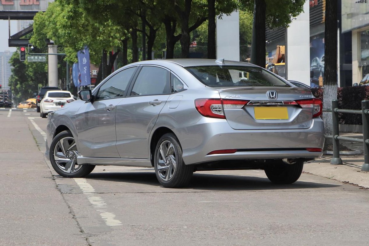 本田凌派一百八十公里多少油钱,本田凌派100公里要多少钱