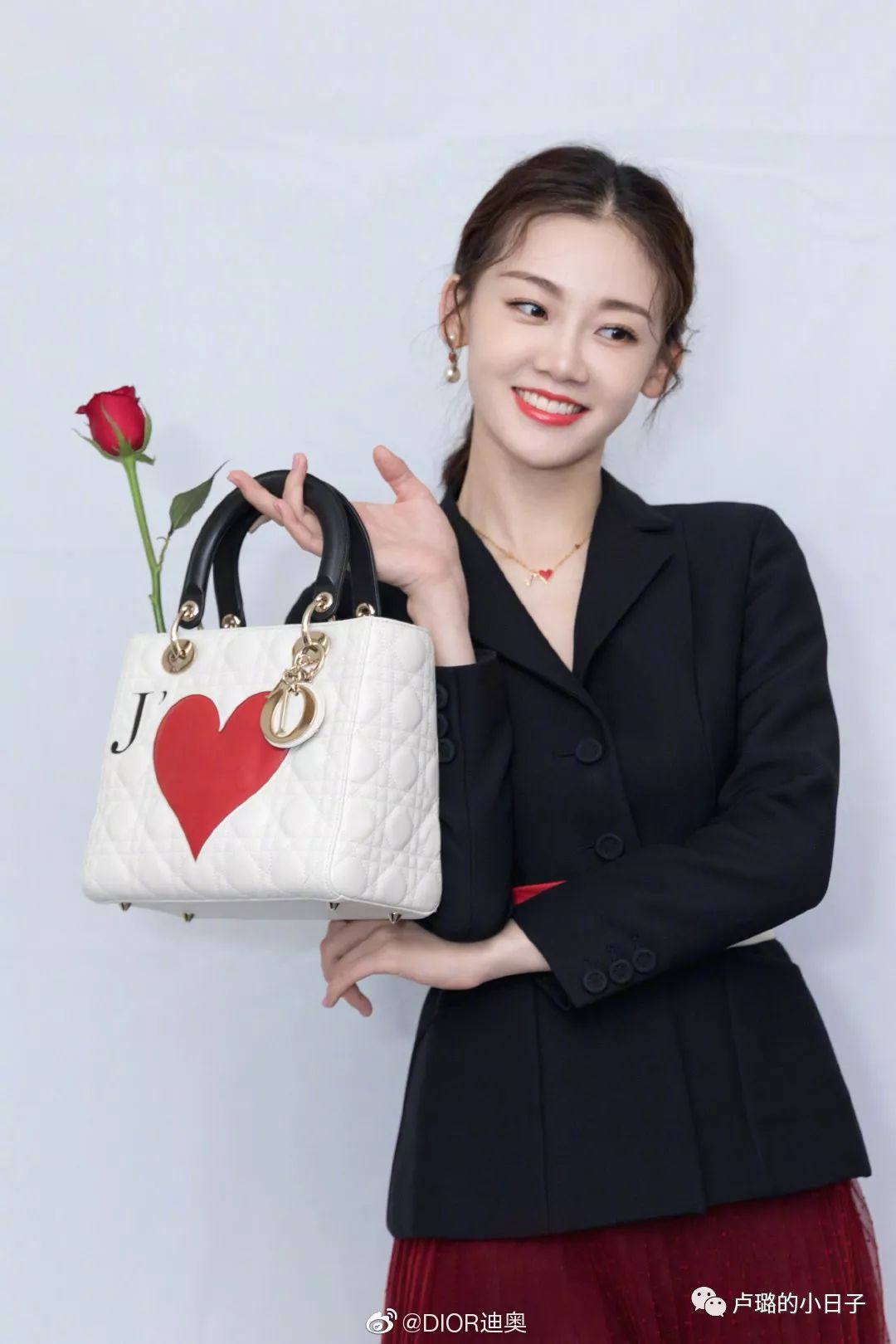 没有情人的情人节给自己买束花,没有情人的情人节一定要快乐