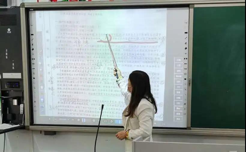 曲周一中校花2014级,曲周一中的校花