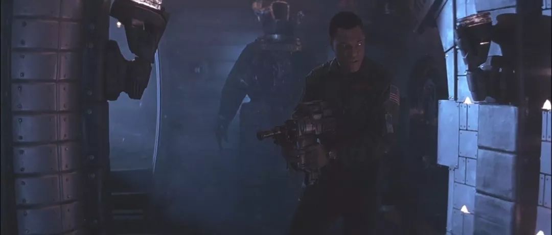 黑洞科幻短片视频,黑洞照片大全集