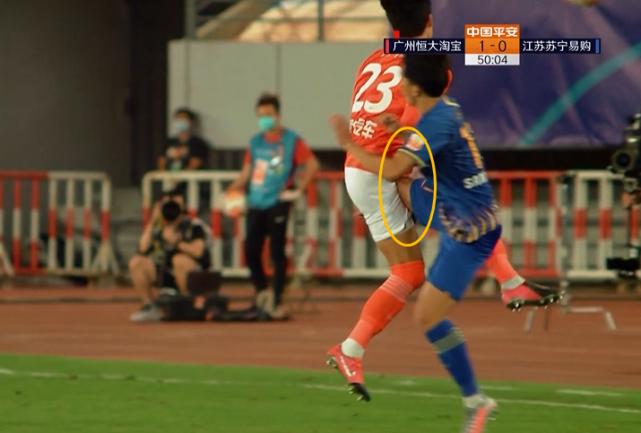 恒大亚冠连续击中门框,恒大亚冠被连续击中门框