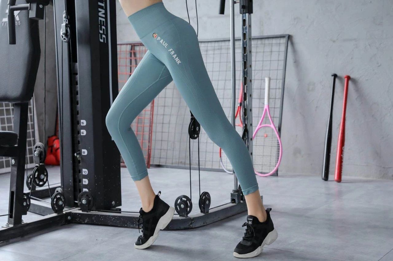 为什么一上班就全身水肿,夏天经常水肿腿是什么原因造成的