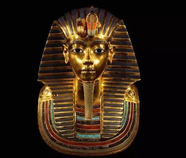 铁线绿松石真假鉴别方法,紫光灯鉴别绿松石真假对照图