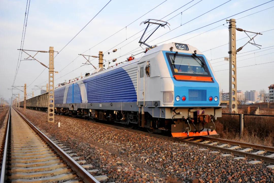 中国与白俄,13年中国中车