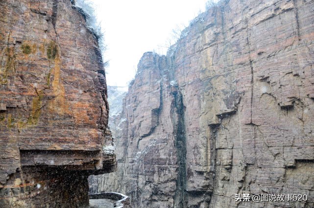 从免费到门票80，太行山下郭亮村，因何成为河南最热旅游村？