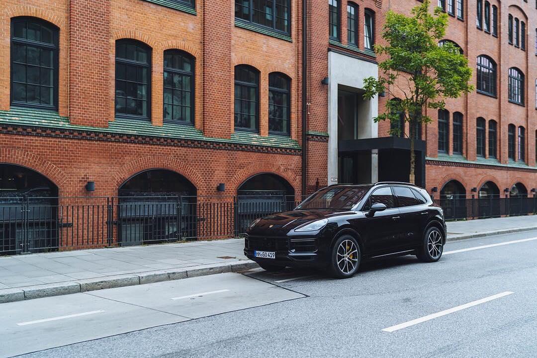 新买保时捷卡宴要不要换包围,新买的二手车卡宴怎么样