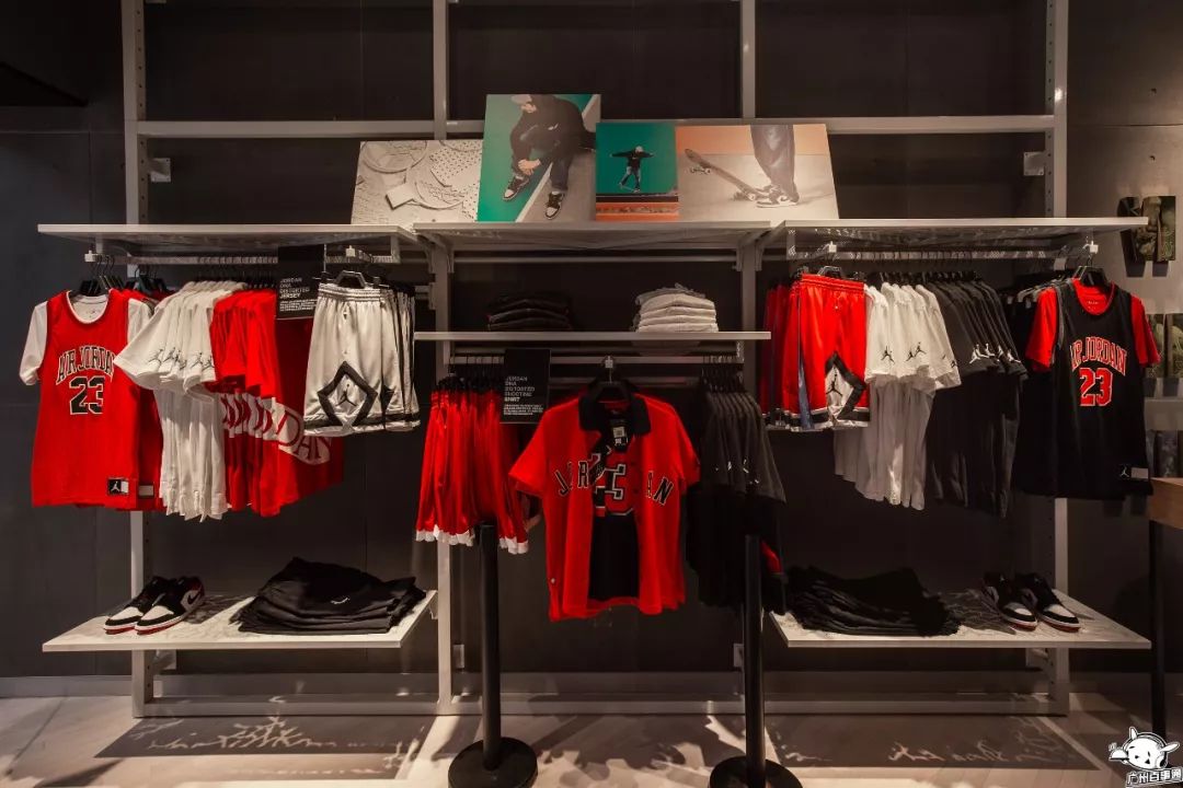 aj店现在都有哪些实战球鞋,广州最大的aj鞋专卖店