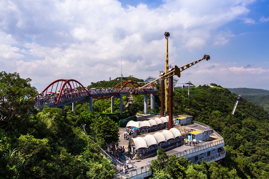 华侨城瀑布酒店房+餐+票，全部只要499！景区VIP通道免排队等你来