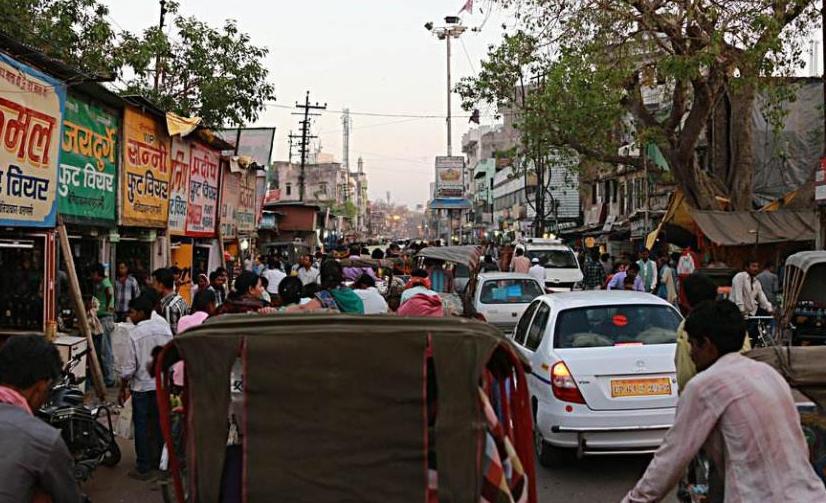 几个华人在尼泊尔打警察后续,中国人在尼泊尔被警察打后续