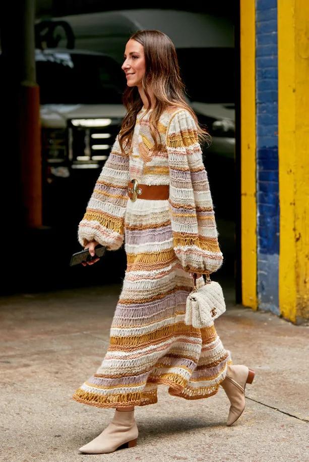 春天来了推荐一条成熟风的连衣裙,春季值得选择的几款连衣裙美到爆