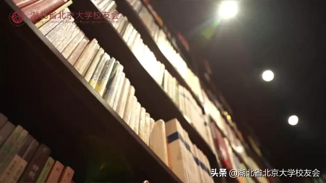 快看!荆楚北大人的赤子情怀,闪亮在《我和我的祖国》歌曲里