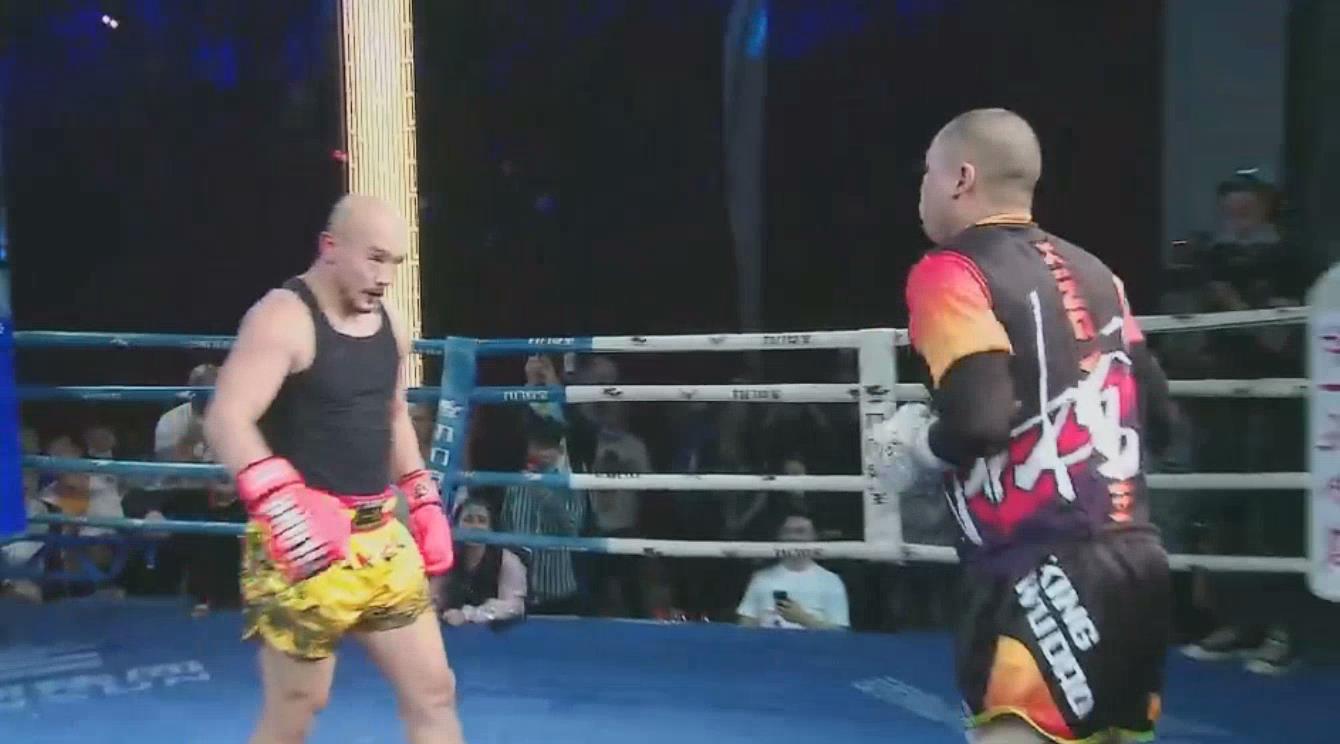 刘二狗被人打完整版,直播一龙对刘二狗