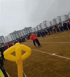 动图车贴搞笑,搞笑gif大哥你的驾驶室真拉风