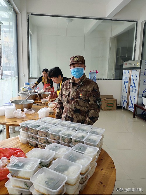 幸福家园社区“行走的盾牌”——记晴隆县莲城街道易地扶贫搬迁安置点幸福家园社区驻村干部王飞