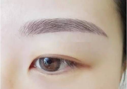 刚做完眉毛有点红,刚做完眉毛浓粗正常吗
