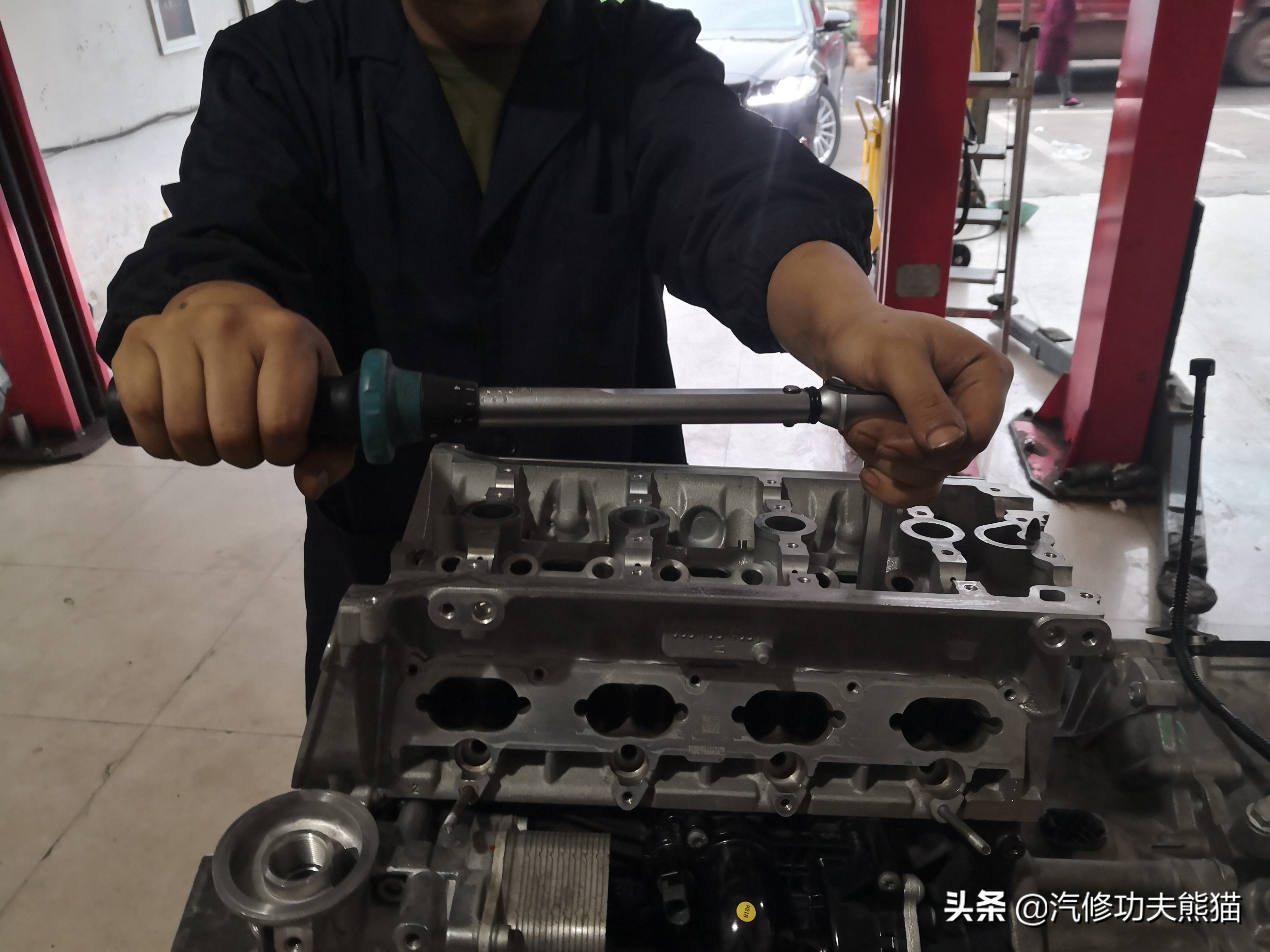 dsg双离合起步抖动有异响,大众帕萨特3.0v6发动机烧机油