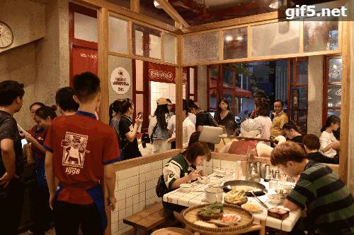 南宁火爆排队小吃,广西南宁最火的网红打卡店