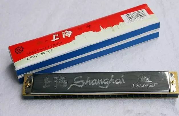 泪目年轻人,泪目的年轻人