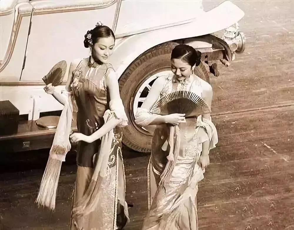 旗袍的倾国倾城,旗袍女人一种倾国倾城的美