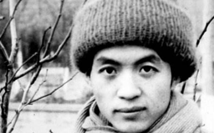 顾城杀妻后的下场,顾城杀妻后的生活