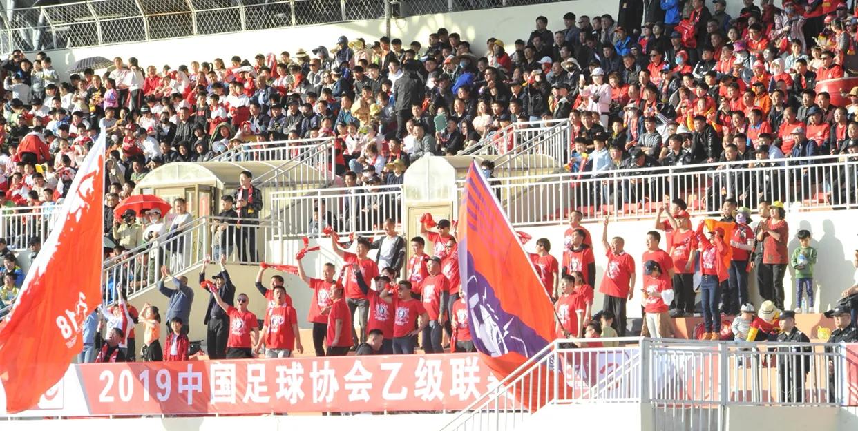 殷铁生足球视频,殷铁生山东足球视频