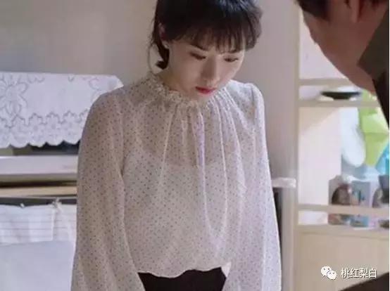 都挺好苏明玉二嫂官复原职,苏明玉二嫂服装