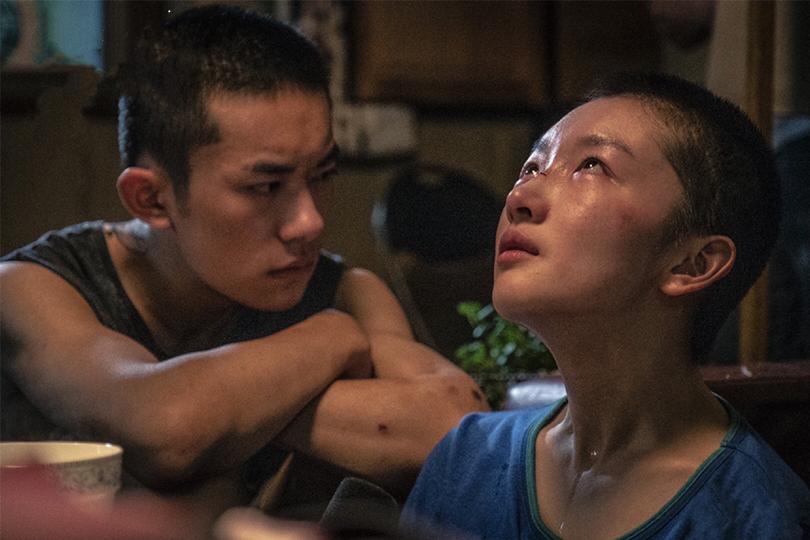 曾志伟蓝洁瑛周冬雨娱乐圈谋女郎,周冬雨年轻相貌