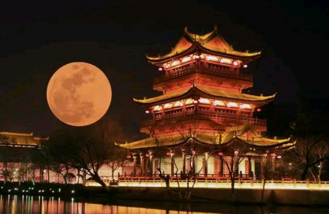 时间都去哪了?4首月亮的古诗,读着读着就长大了