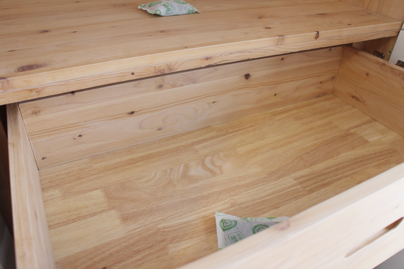 水性漆和木蜡油刷出来的区别 (木蜡油和水性漆哪种好点呢)