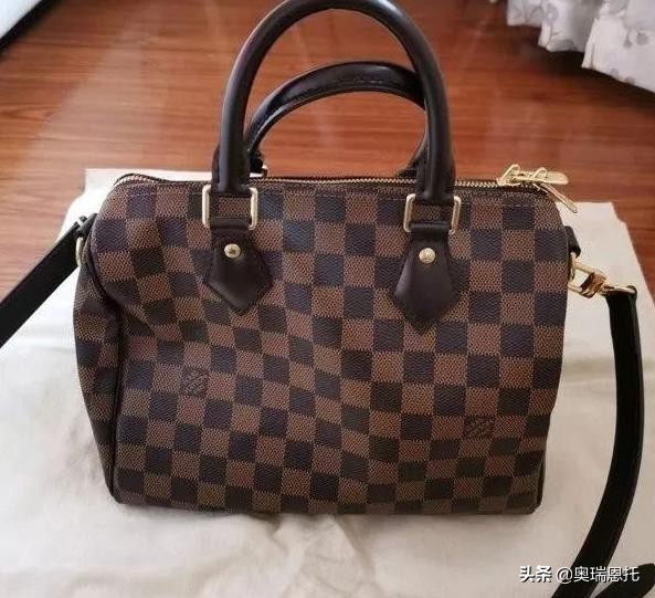 路易威登包包入门款,lv路易威登最新款肩包图片价格