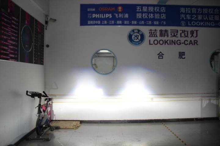 新款福克斯大灯熏黑,新款福克斯大灯