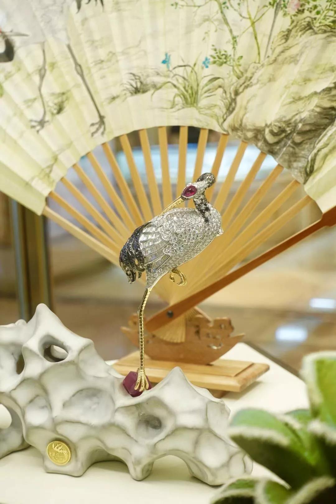 我膨胀了，在武商世贸广场的黄金珠宝手表区逛痴了迷