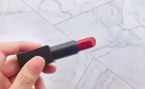 6支整年断货口红是真的吗,口红断货王