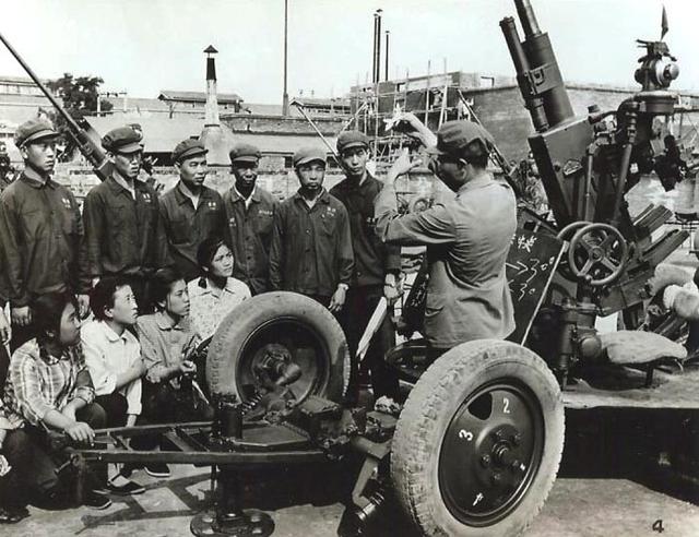 用枪如何*飞机打**，我们曾经是认真的