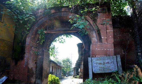 成都适合20人一日吃玩地方推荐,成都周边必打卡人间仙境毕棚沟