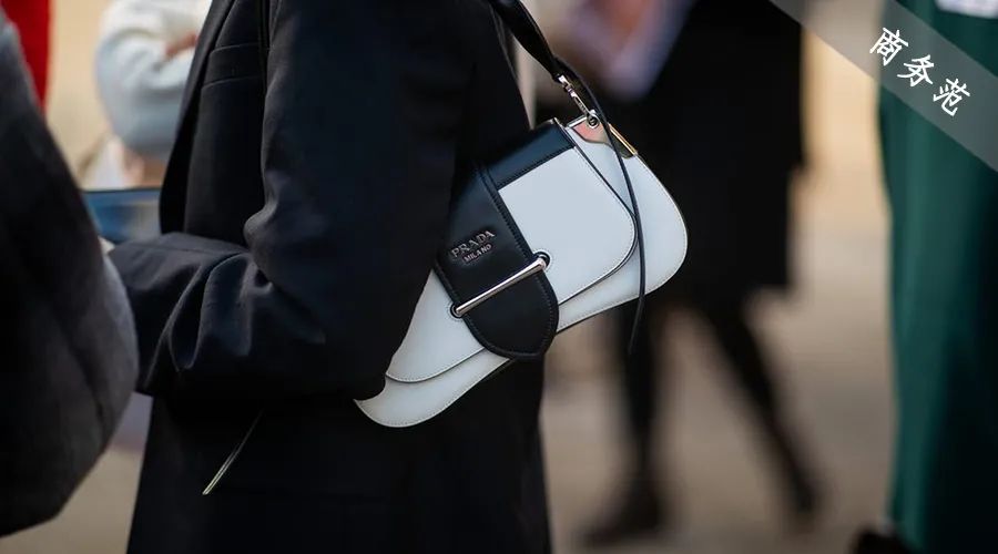 今年最火的22只腋下包,2022年最火腋下包