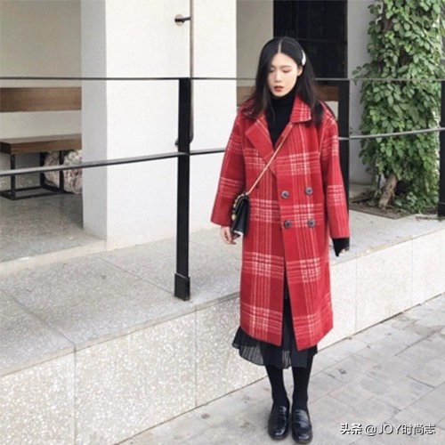 本命年适合穿大红色还是喜庆红色,喜庆又保暖的本命年红