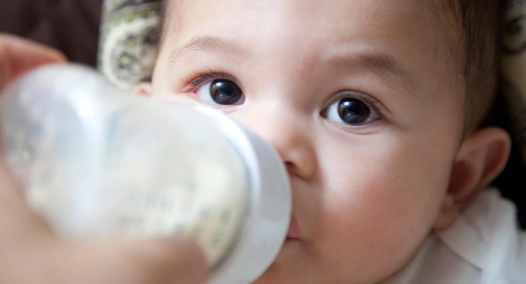 中老年补钙喝奶粉好还是牛奶好,牛奶和奶粉哪个更贵